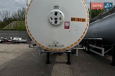 Цистерна полуприцеп Magyar SR 2001 в Виннице