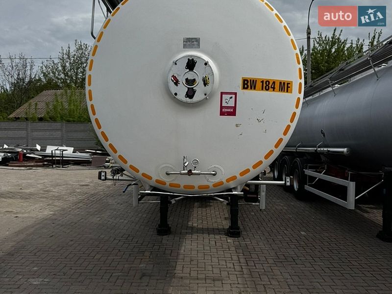 Цистерна полуприцеп Magyar SR 2001 в Виннице