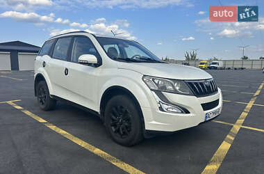 Внедорожник / Кроссовер Mahindra XUV 500 2016 в Киеве