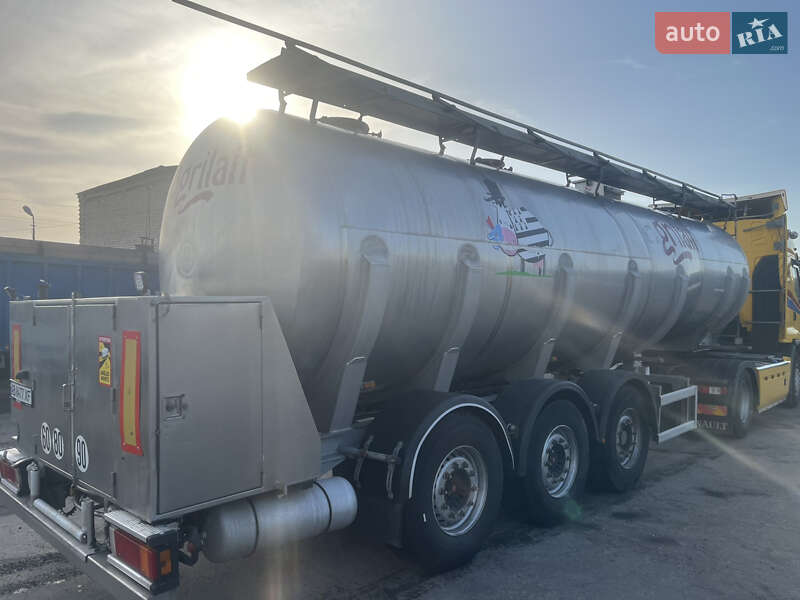 Цистерна напівпричіп Maisonneuv S338FG 2008 в Павлограді