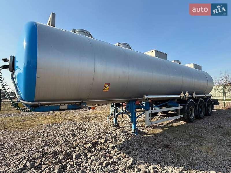 Цистерна Maisonneuv S338FG 2003 в Киеве