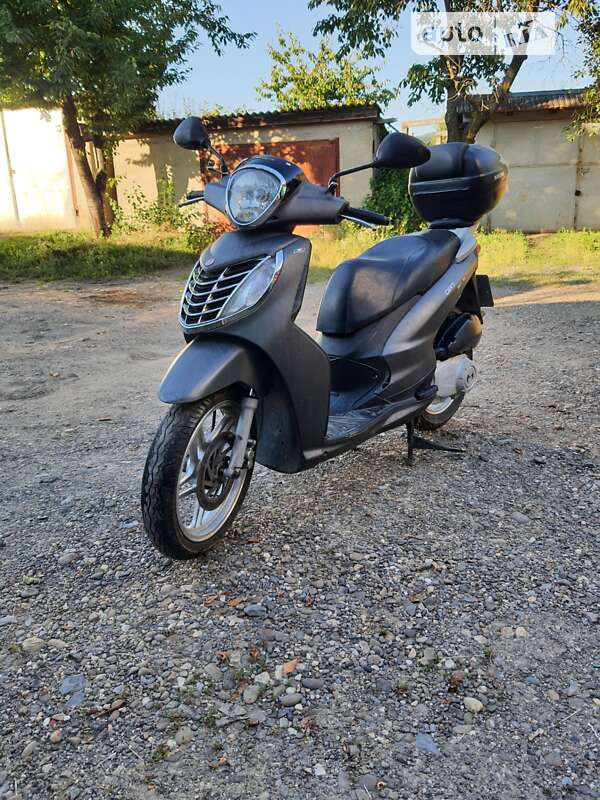 Макси-скутер Malaguti Centro 2008 в Виноградове фото Макси-скутер Malaguti Centro 2008 в Виноградове