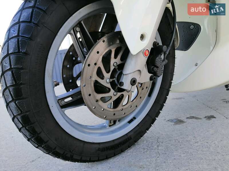 Макси-скутер Malaguti Spidermax 2009 в Бердичеве фото 4 Макси-скутер Malaguti Spidermax 2009 в Бердичеве