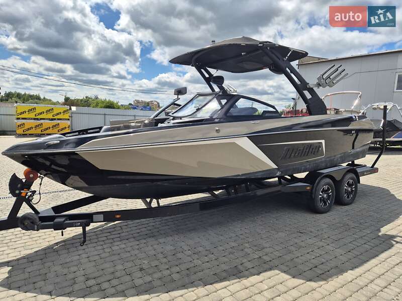 Malibu Wakesetter 2020