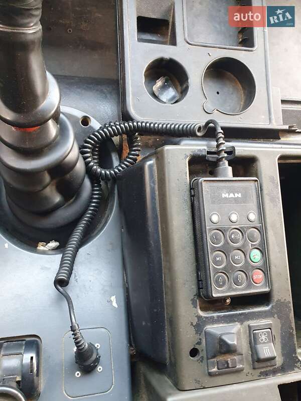 Тентований MAN 10.163 1998 в Чернівцях