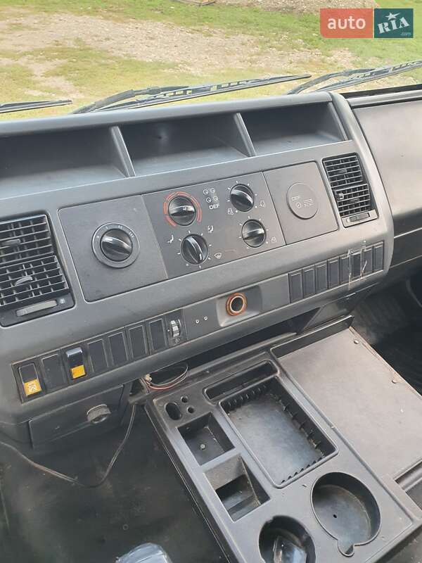 Тентований MAN 10.163 1998 в Чернівцях