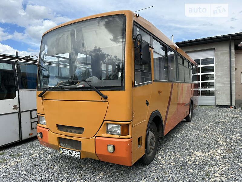 Приміський автобус MAN 10.180 1999 в Львові фото 3 Приміський автобус MAN 10.180 1999 в Львові