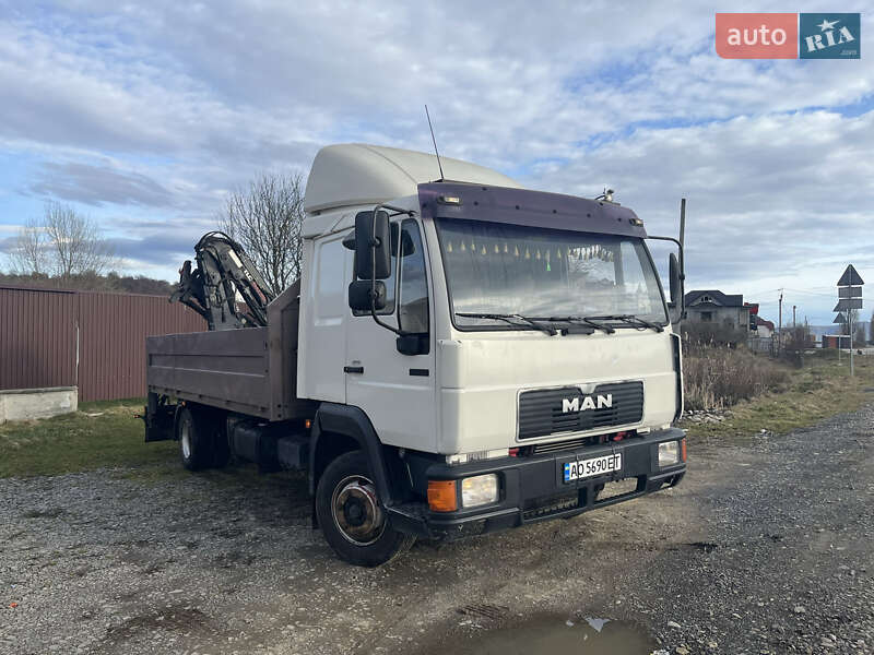 Кран-манипулятор MAN 10.223 2002 в Черновцах