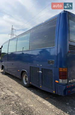 Туристический / Междугородний автобус MAN 11.220 2001 в 