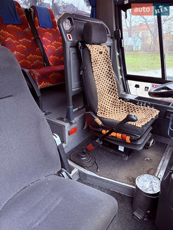 Туристический / Междугородний автобус MAN 11.220 2000 в Теребовле