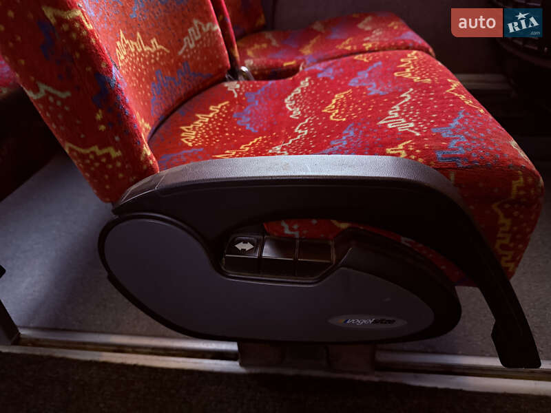 Туристический / Междугородний автобус MAN 11.220 2000 в Теребовле