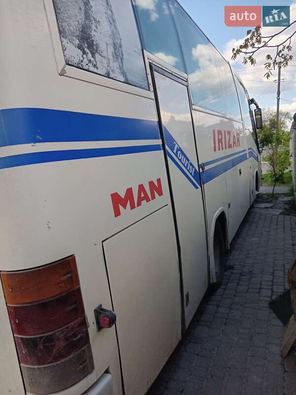 Приміський автобус MAN 11.230 1995 в Рівному