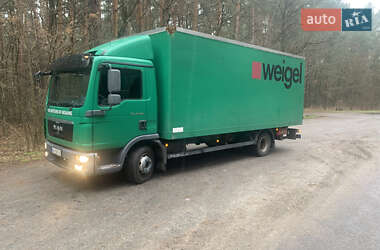 Вантажний фургон MAN 12.180 2011 в Києві