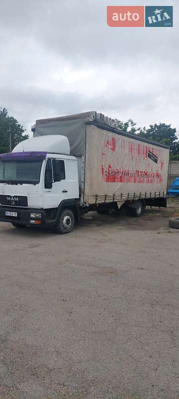 Тентований MAN 12.220 2001 в Херсоні фото Тентований MAN 12.220 2001 в Херсоні