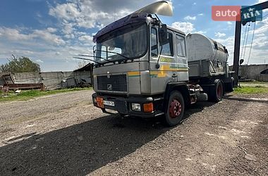 Тягач MAN 12.264 1996 в Києві