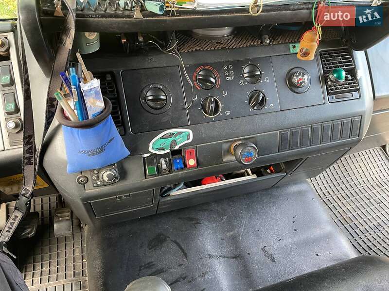 Грузовой фургон MAN 14.224 1998 в Днепре