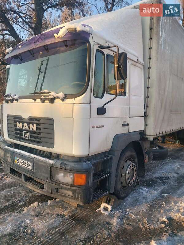 Тентований MAN 18.220 2006 в Дніпрі