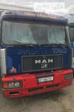 Грузовой фургон MAN 18.224 2000 в Херсоне