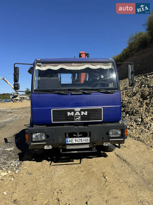 Кран-манипулятор MAN 18.224 2000 в 