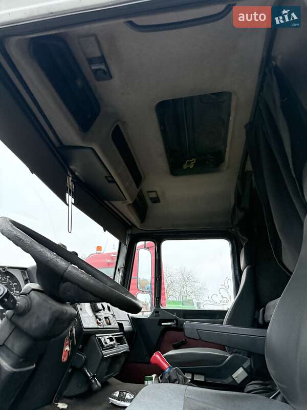 Машина ассенизатор (вакуумная) MAN 18.225 2004 в Пирятине