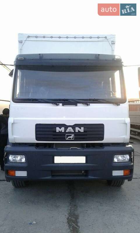 Грузовой фургон MAN 18.225 2002 в Львове