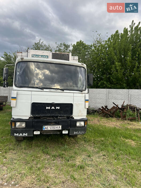 MAN 18.272 1986