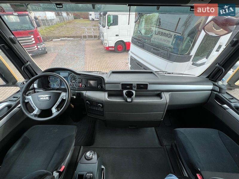 Тягач MAN 18.403 2013 в Хусте