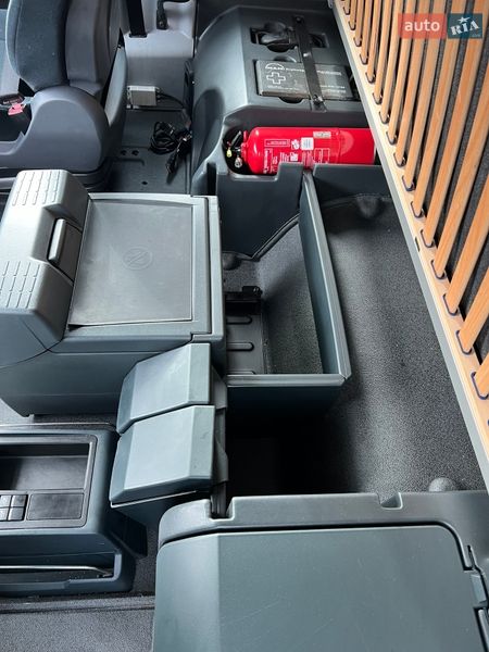 Тягач MAN 18.403 2013 в Хусте