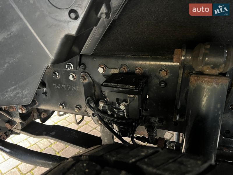 Тягач MAN 18.403 2008 в Хусті