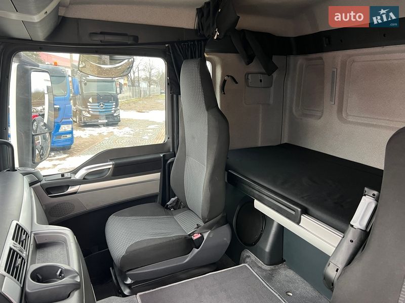 Тягач MAN 18.403 2008 в Хусті