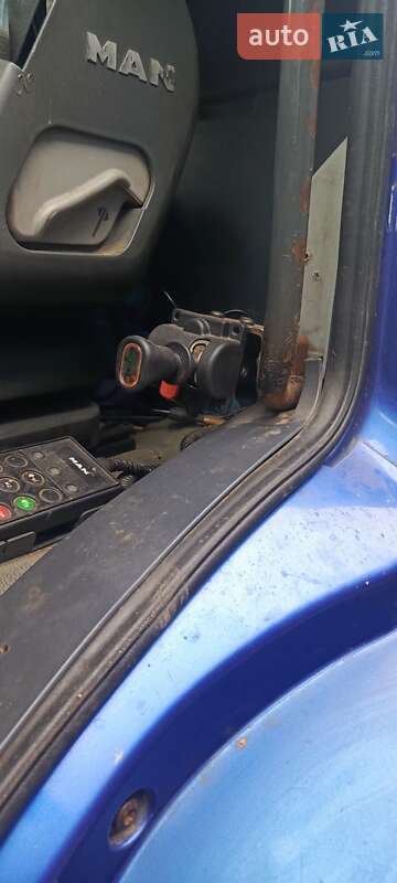 Тягач MAN 18.410 2003 в Лысянке фото 9 Тягач MAN 18.410 2003 в Лысянке