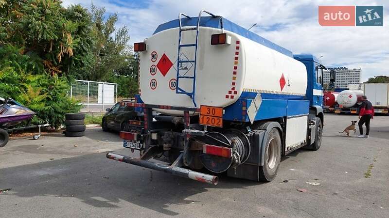 Цистерна MAN 18.413 2004 в Білій Церкві