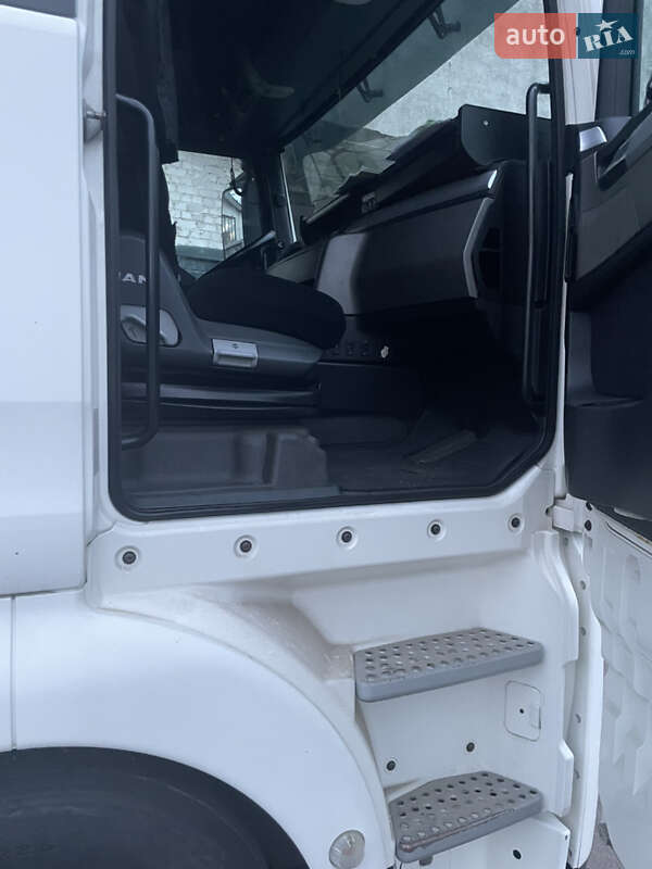 Тягач MAN 18.440 2012 в Києві