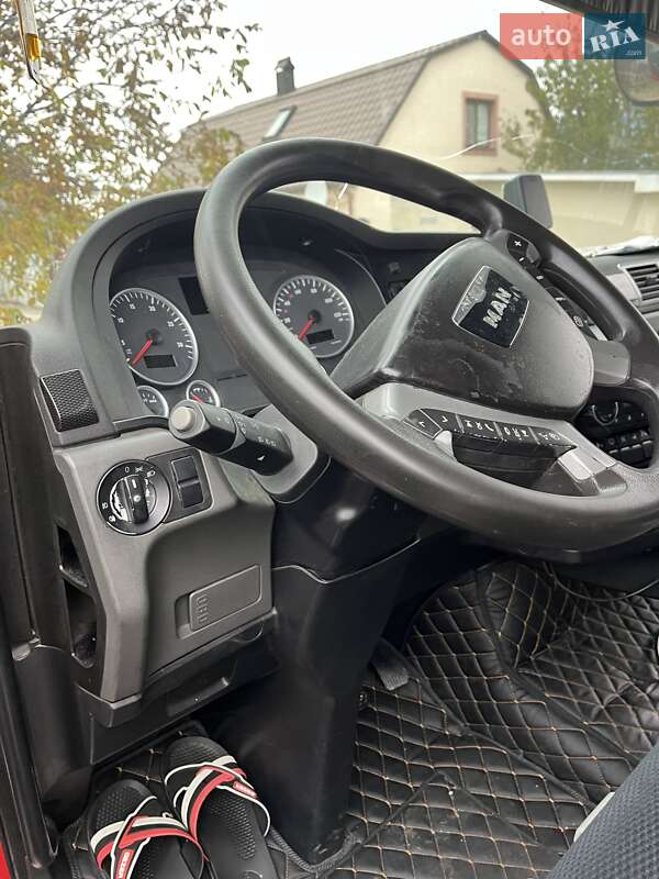 Тягач MAN 18.480 2012 в Кам'янець-Подільському