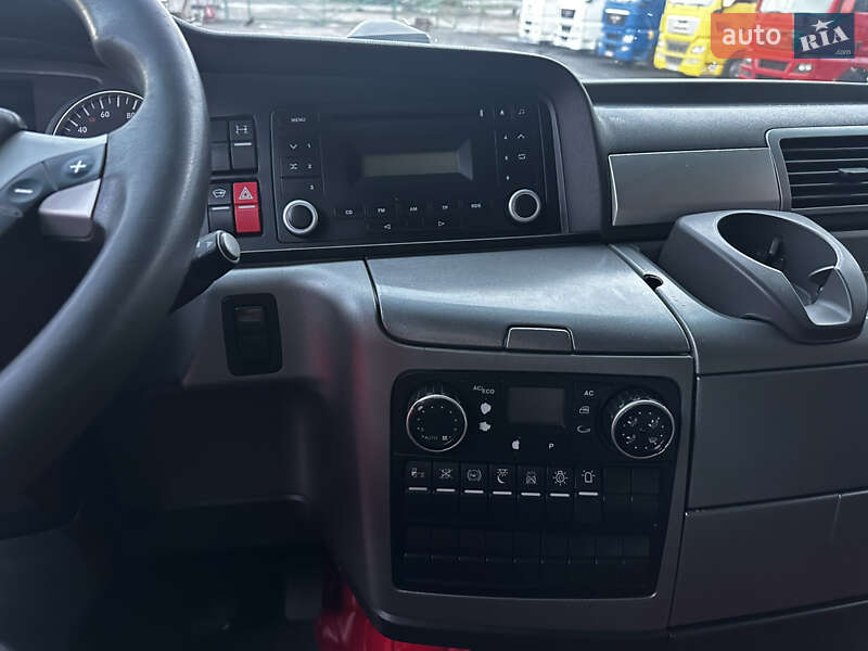 Тягач MAN 18.480 2012 в Умані