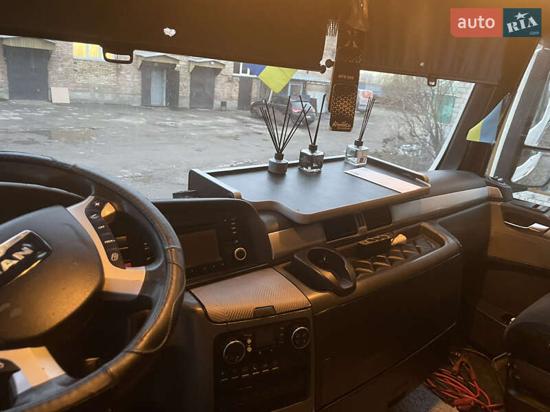 Тягач MAN 18.480 2013 в Києві