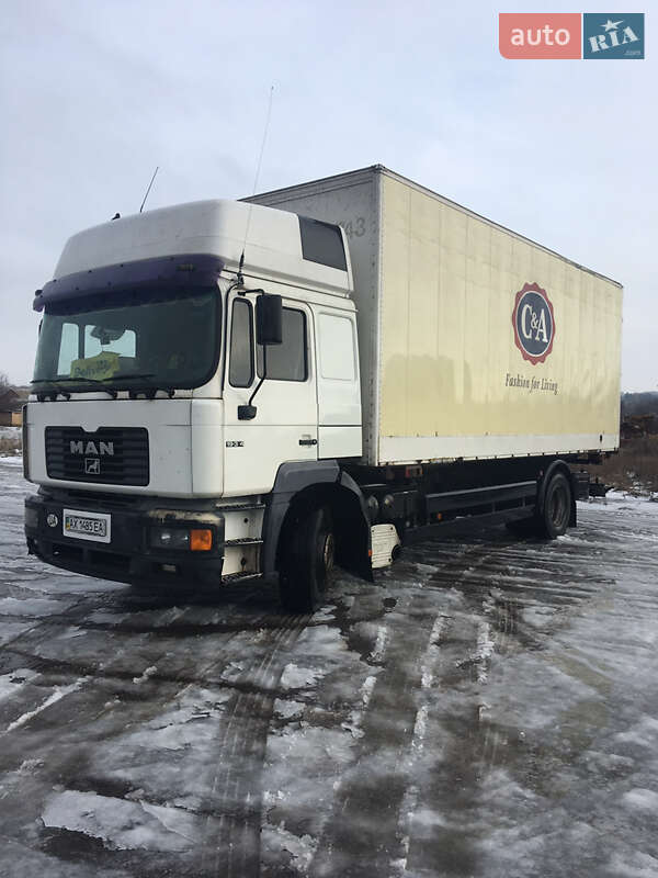 Контейнеровоз MAN 19.314 2000 в Новой Водолаге