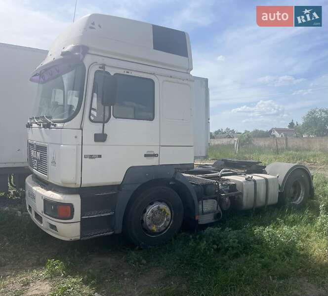Тягач MAN 19.463 2000 в Дніпрі