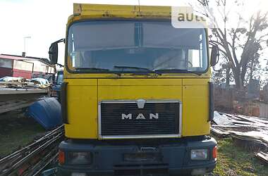 Грузовой фургон MAN 24.362 1990 в 