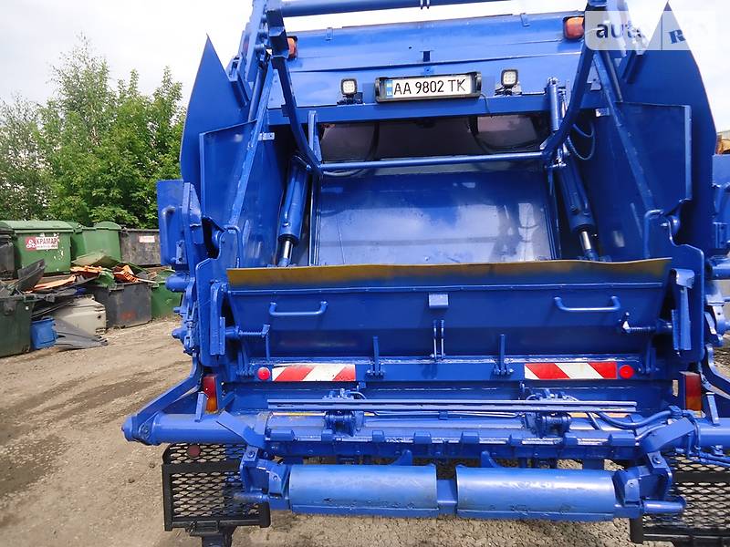 Сміттєвоз MAN 26.314 2002 в Києві фото 10 Сміттєвоз MAN 26.314 2002 в Києві