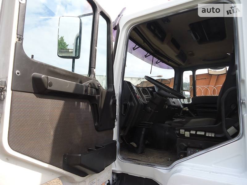 Сміттєвоз MAN 26.314 2002 в Києві фото 15 Сміттєвоз MAN 26.314 2002 в Києві