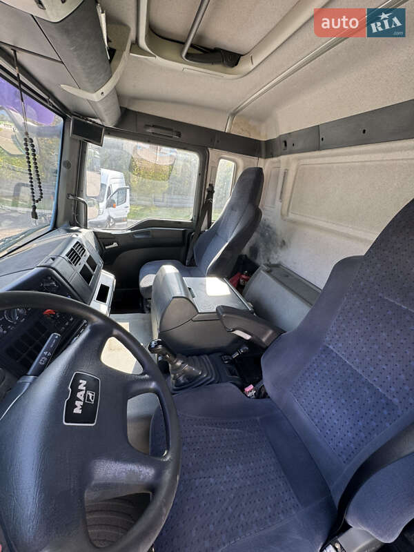 Бензовоз MAN 26.400 2006 в Києві