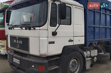 Контейнеровоз MAN 26.403 1995 в Полтаві