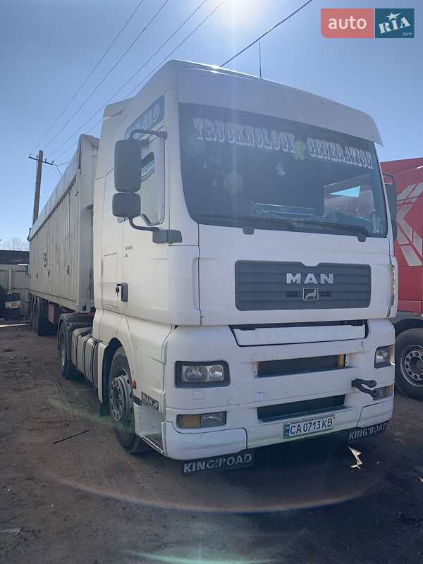 Зерновоз MAN 26.413 2002 в Жашківу