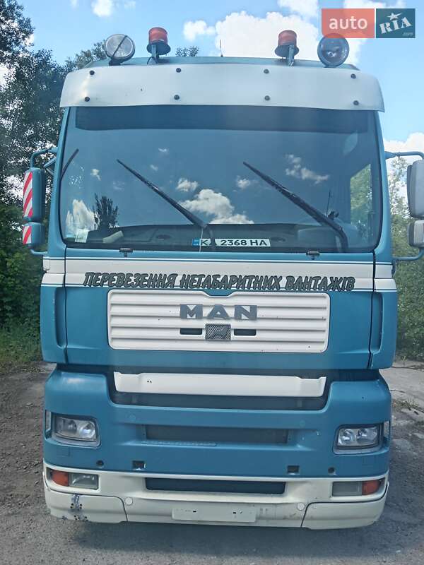 Тягач MAN 26.413 2002 в 