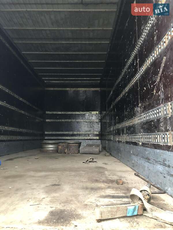 Грузовой фургон MAN 26.414 2000 в Днепре