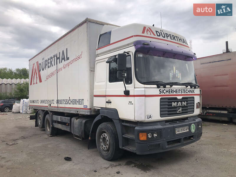 Грузовой фургон MAN 26.414 2000 в Днепре