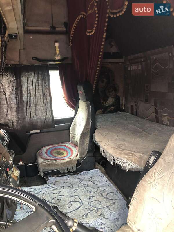 Грузовой фургон MAN 26.414 2000 в Днепре