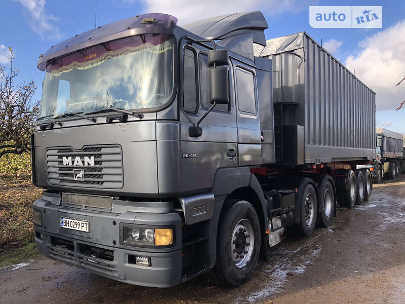 Тягач MAN 26.414 1999 в 