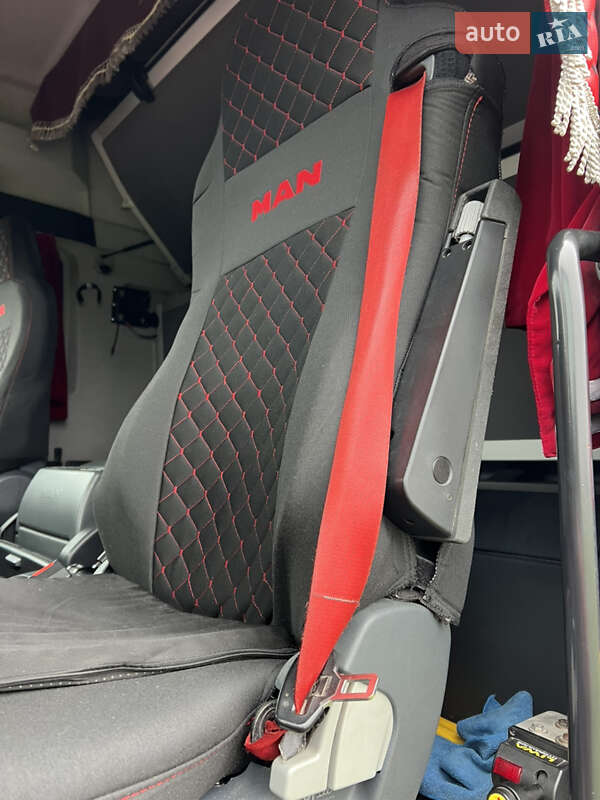 Контейнеровоз MAN 26.480 2016 в Бобринце фото 28 Контейнеровоз MAN 26.480 2016 в Бобринце